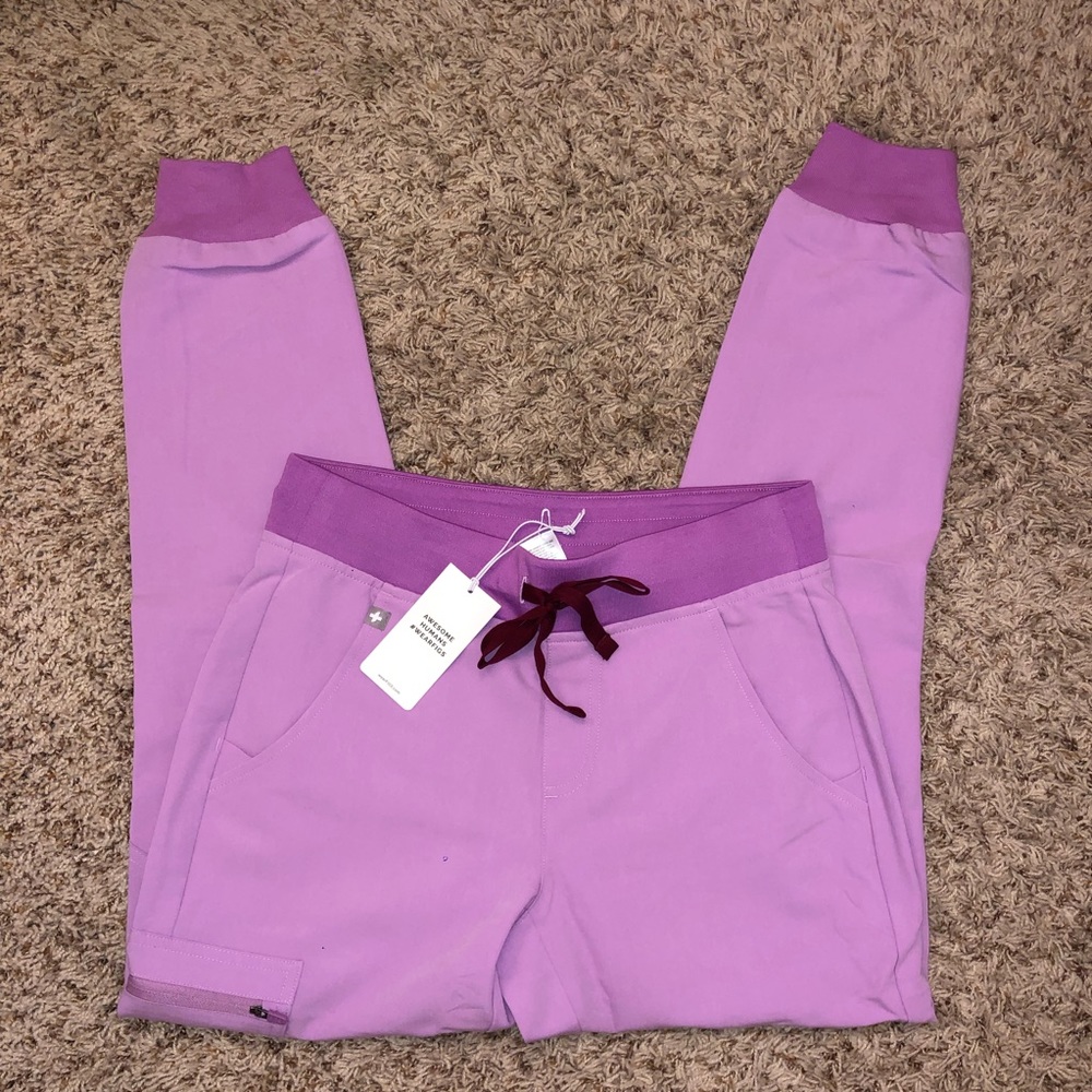 FIGS dusk Zamora jogger